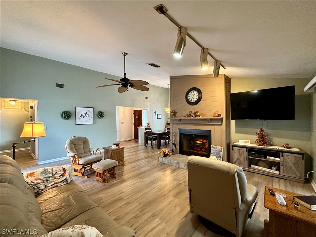 9725 Maplecrest Circle Lehigh Acres FL 33936 223078448 image1