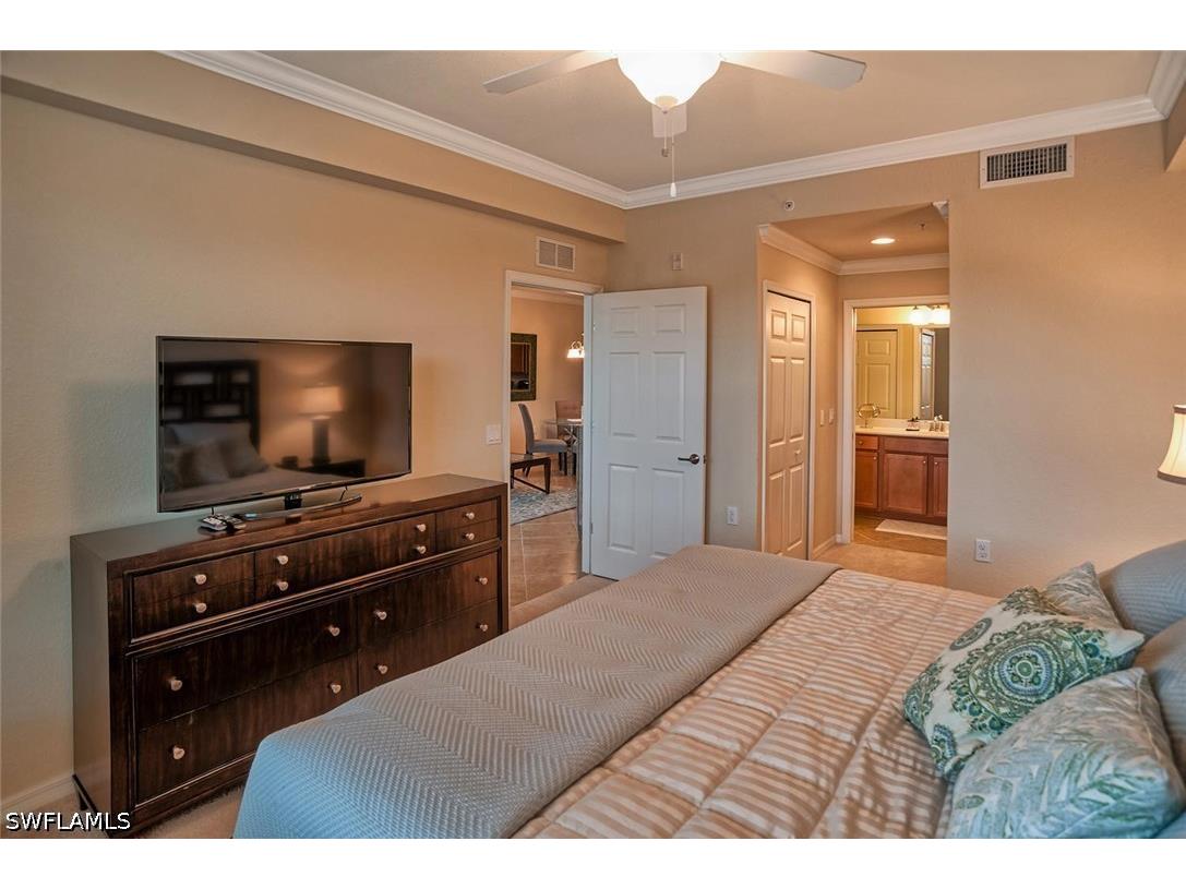 9727 Acqua Court #425 Naples FL 34113 226014831 image10