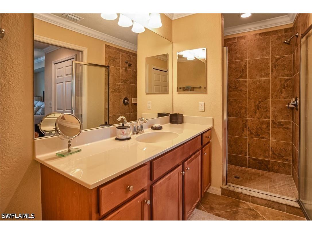 9727 Acqua Court #425 Naples FL 34113 226014831 image11