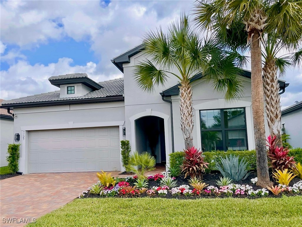 9729 Everglades Drive Naples FL 34120 225044718 image1