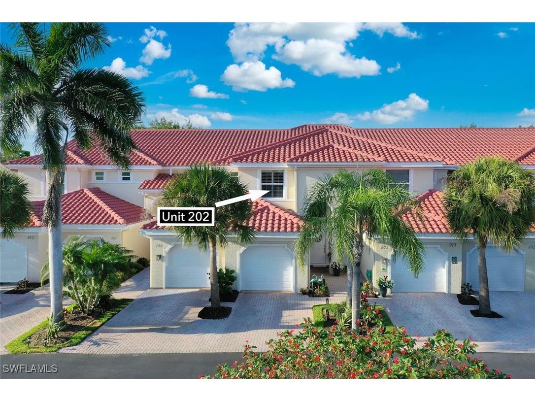 973 Hingham Way #202 Naples FL 34104 225068547 image1