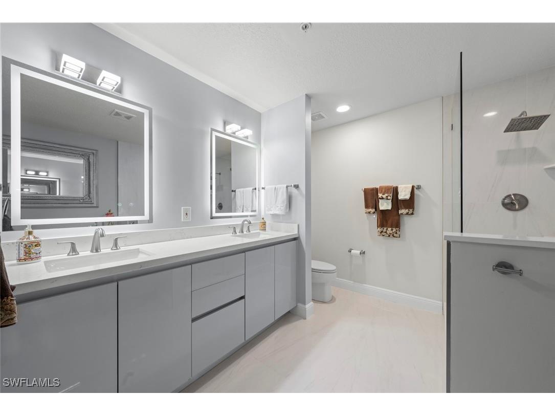 973 Hingham Way #202 Naples FL 34104 225068547 image10