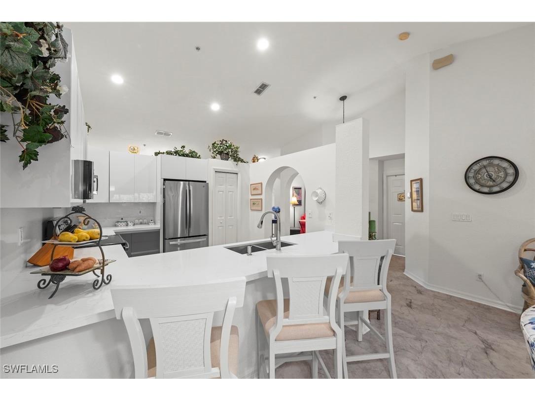 973 Hingham Way #202 Naples FL 34104 225068547 image4