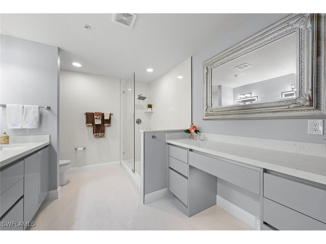 973 Hingham Way #202 Naples FL 34104 225068547 image9