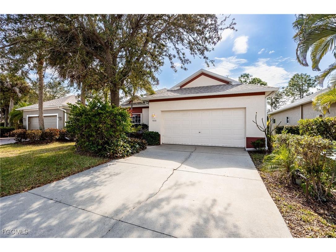 9733 Mendocino Drive Fort Myers FL 33919 2026004715 image1