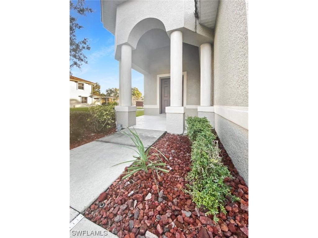 9740 Casa Mar Circle Fort Myers FL 33919 223050381 image1