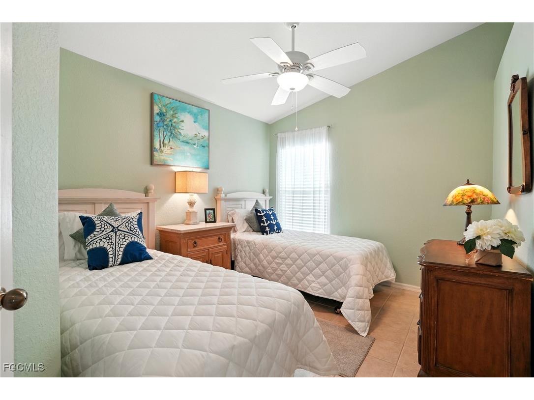 9740 Gladiolus Bulb Loop Fort Myers FL 33908 2025006066 image18