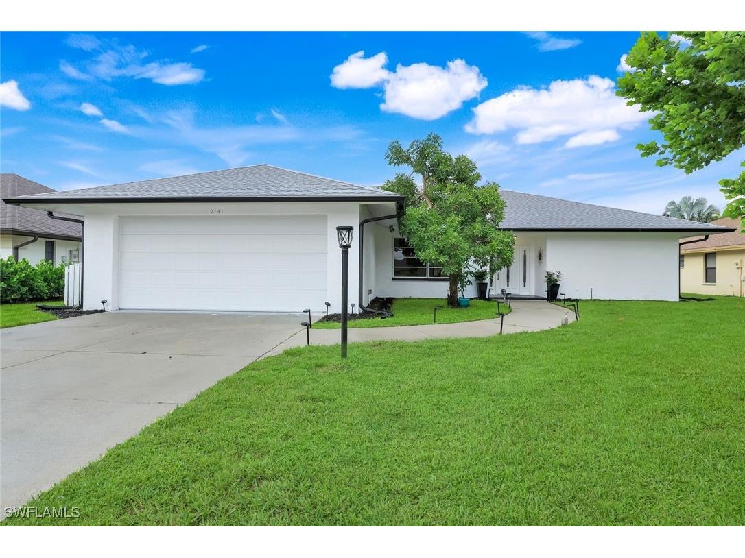 9741 Campbell Circle Naples FL 34109 225061377 image1