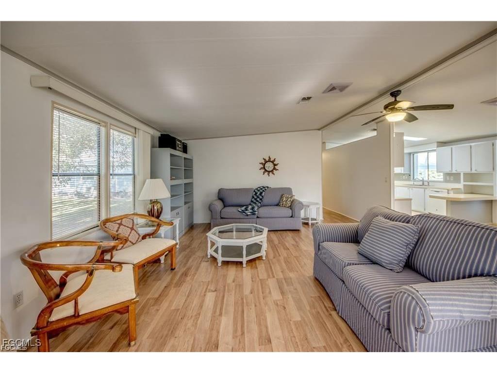 9745 Lake Fairways Boulevard North Fort Myers FL 33903 2025007151 image12