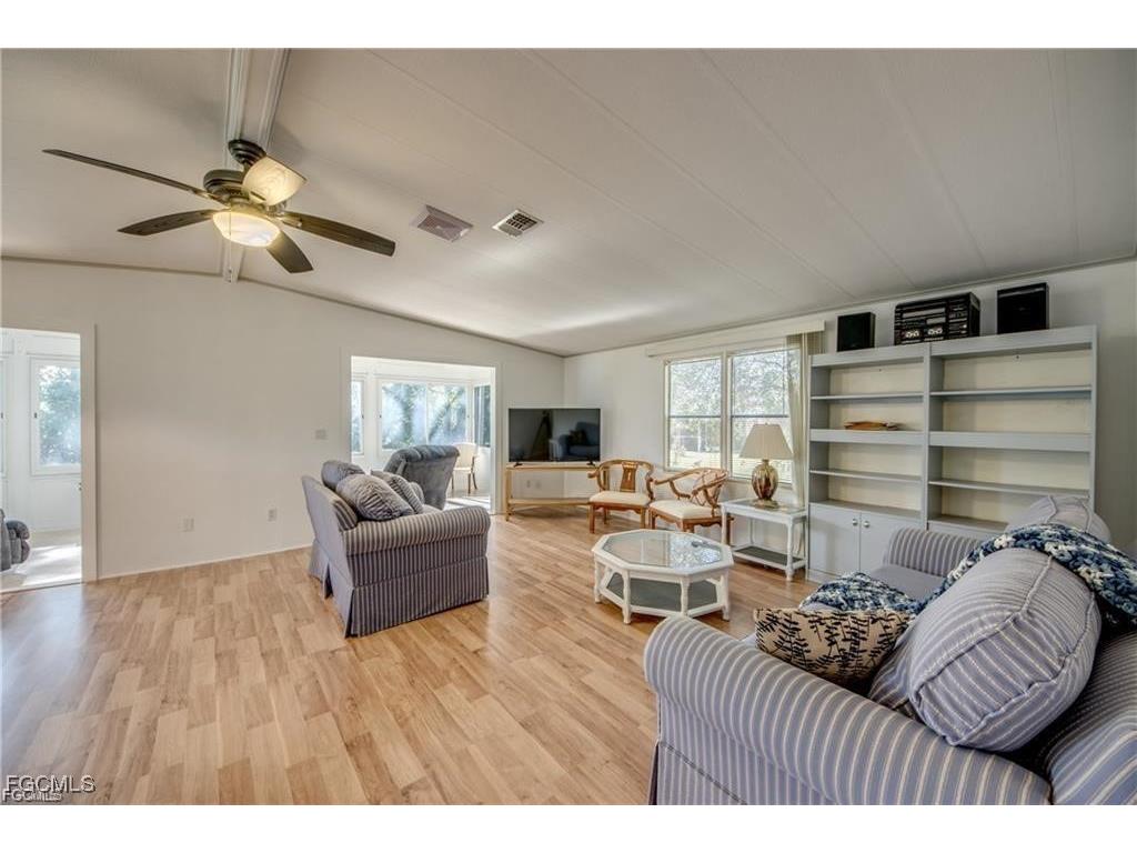 9745 Lake Fairways Boulevard North Fort Myers FL 33903 2025007151 image14