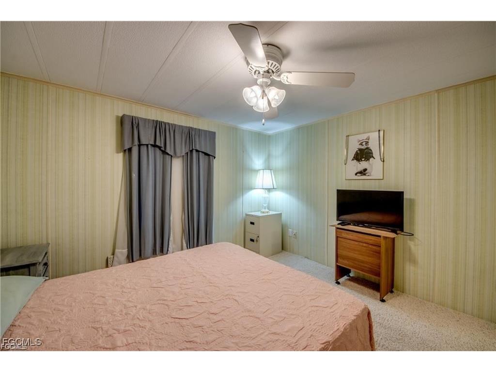 9745 Lake Fairways Boulevard North Fort Myers FL 33903 2025007151 image19