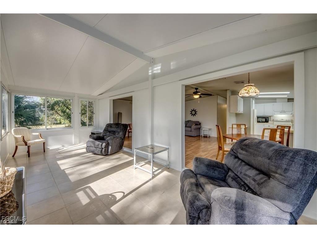 9745 Lake Fairways Boulevard North Fort Myers FL 33903 2025007151 image22