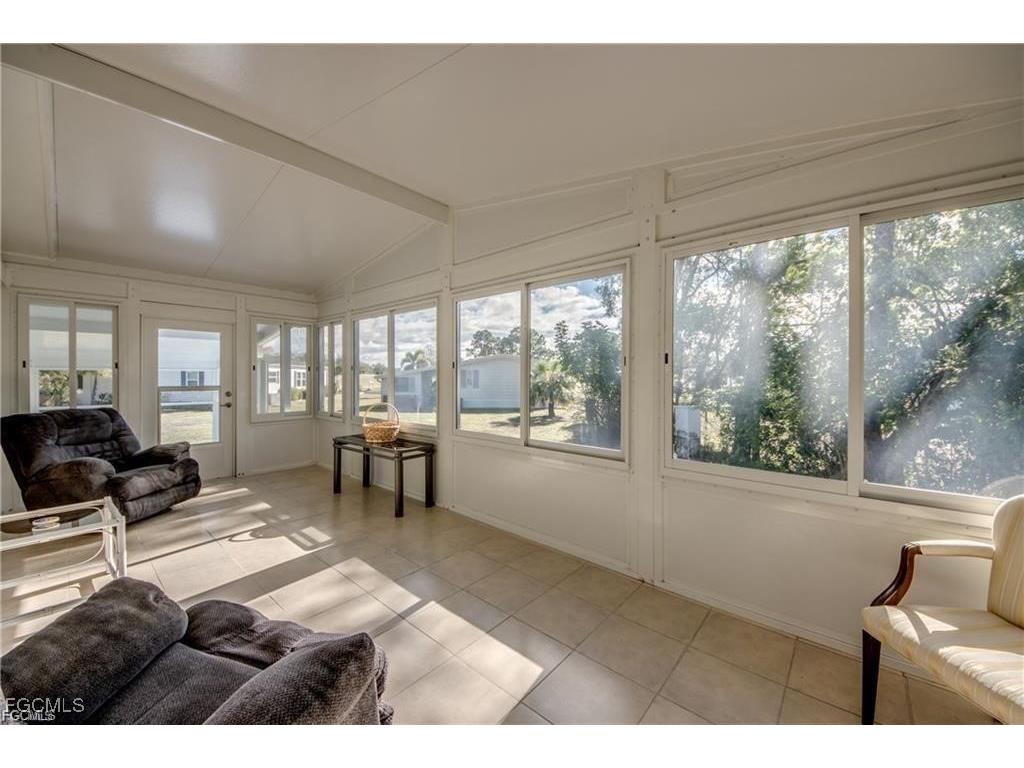 9745 Lake Fairways Boulevard North Fort Myers FL 33903 2025007151 image25