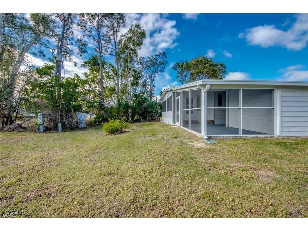 9745 Lake Fairways Boulevard North Fort Myers FL 33903 2025007151 image37