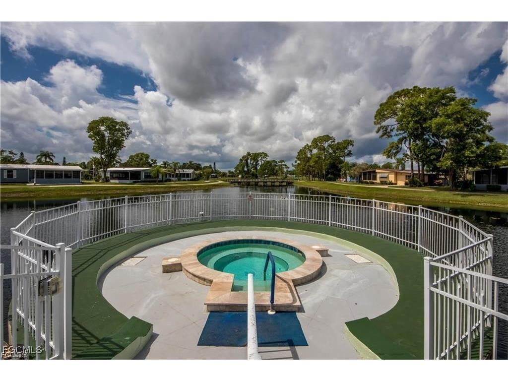 9745 Lake Fairways Boulevard North Fort Myers FL 33903 2025007151 image43