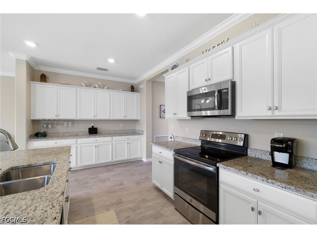 9746 Mirada Boulevard Fort Myers FL 33908 2026019040 image10