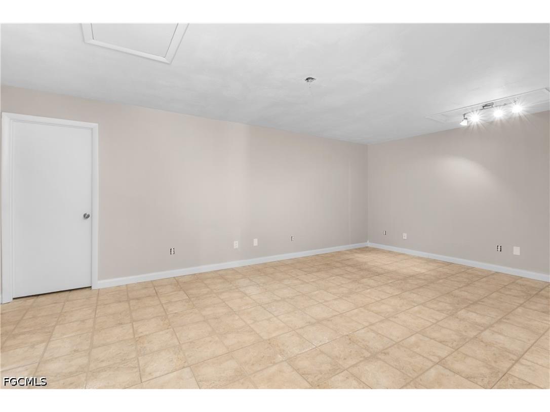 9749 Maplecrest Circle Lehigh Acres FL 33936 2026027160 image11