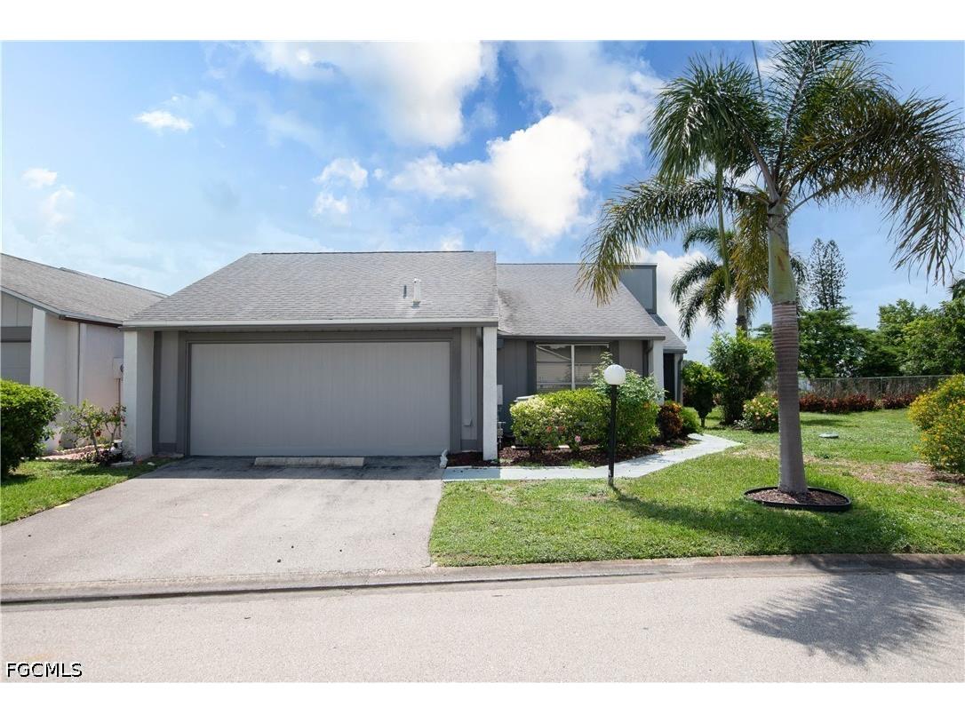 9749 Maplecrest Circle Lehigh Acres FL 33936 2026027160 image2