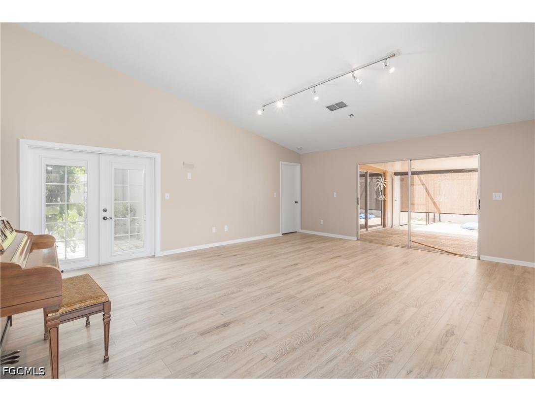 9749 Maplecrest Circle Lehigh Acres FL 33936 2026027160 image3