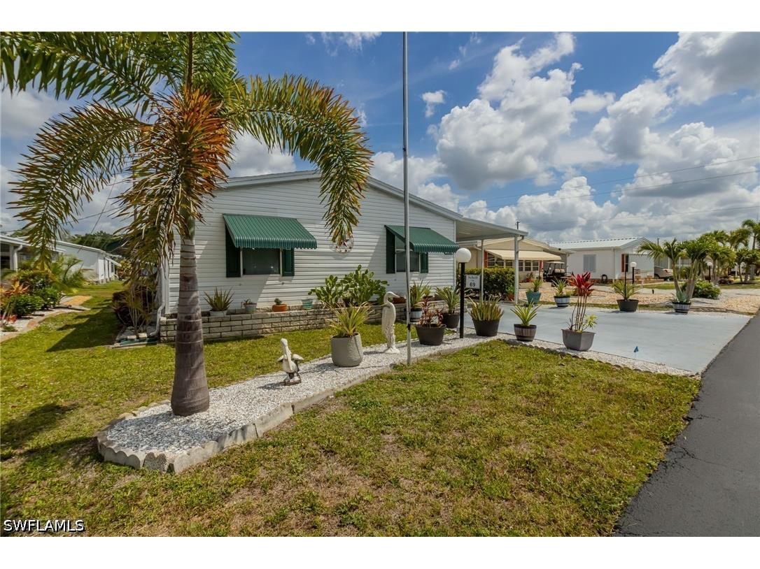 9749 Sugarberry Way Fort Myers FL 33905 226018529 image1