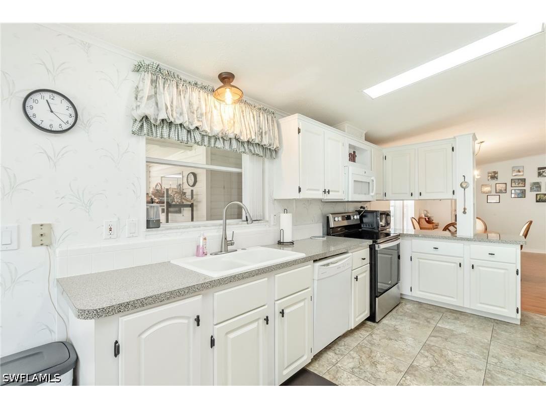 9749 Sugarberry Way Fort Myers FL 33905 226018529 image6