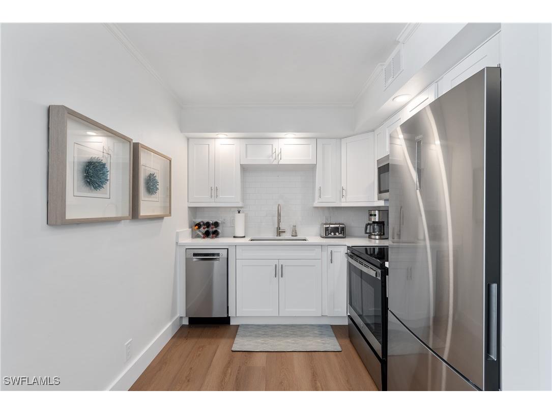 975 9th Avenue S #1 Naples FL 34102 225084632 image26