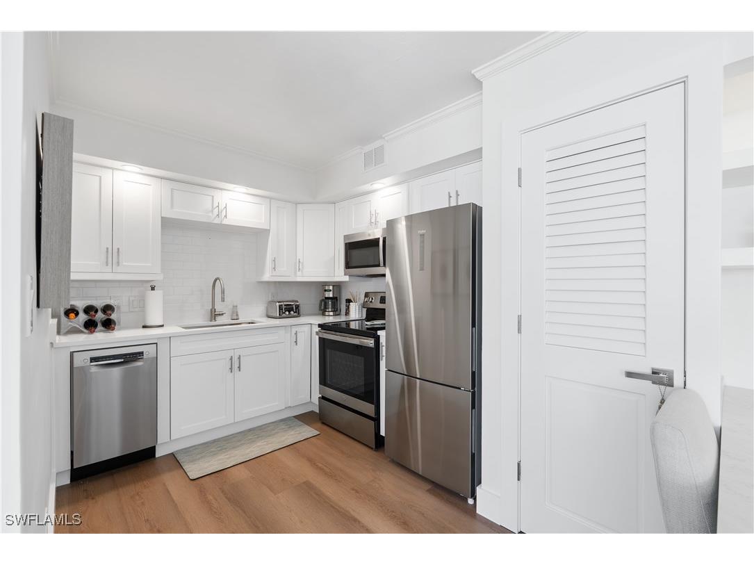 975 9th Avenue S #1 Naples FL 34102 225084632 image27