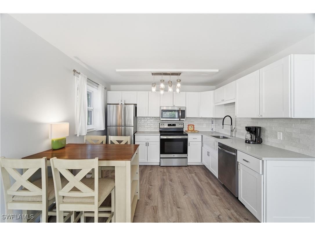 975 9th Avenue S #11 Naples FL 34102 225079992 image3