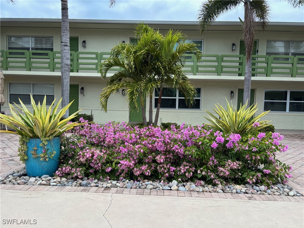 975 9th Avenue S #18 Naples FL 34102 225033735 image1