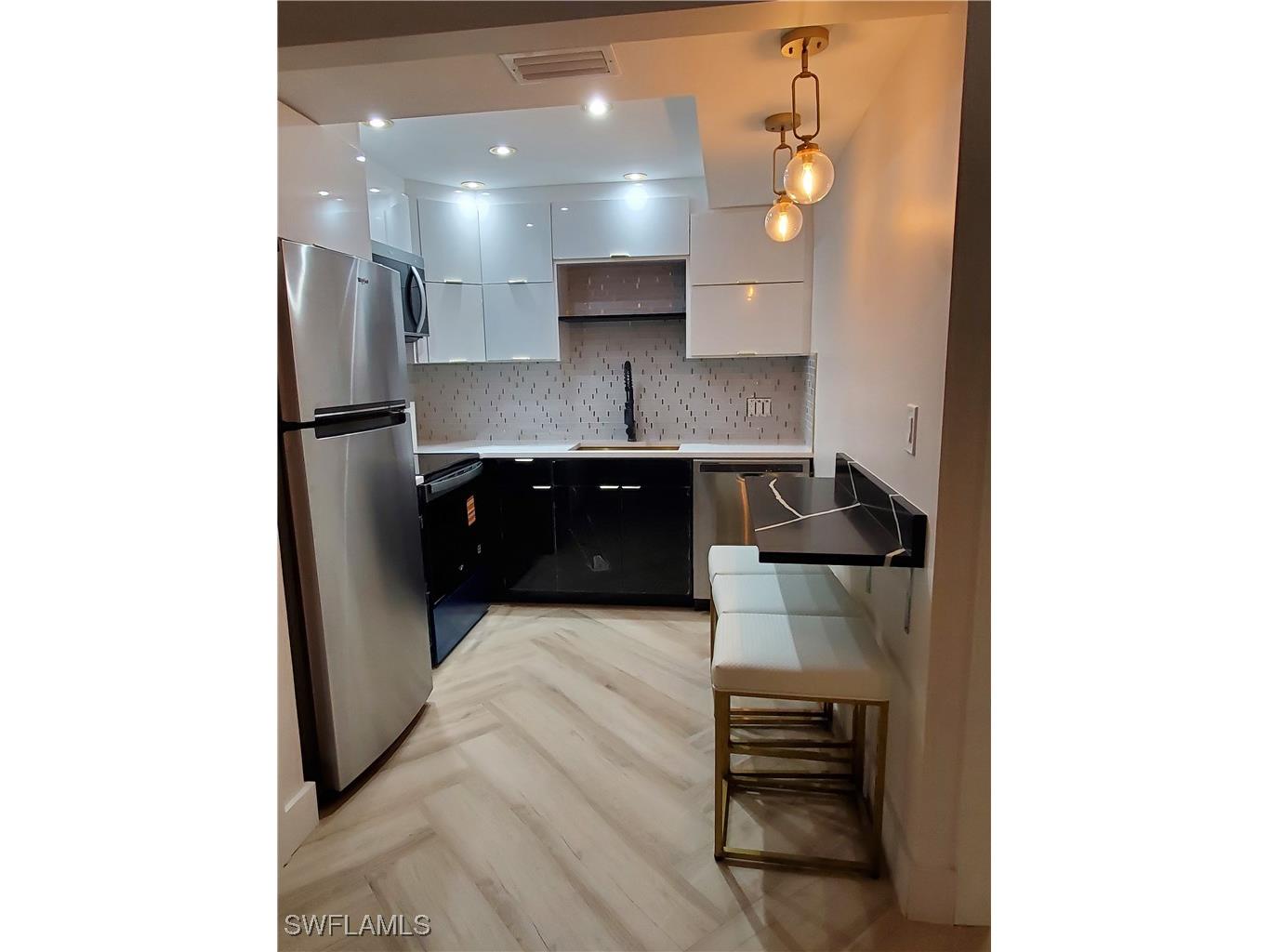 975 9th Avenue S #5 Naples FL 34102 225084519 image6