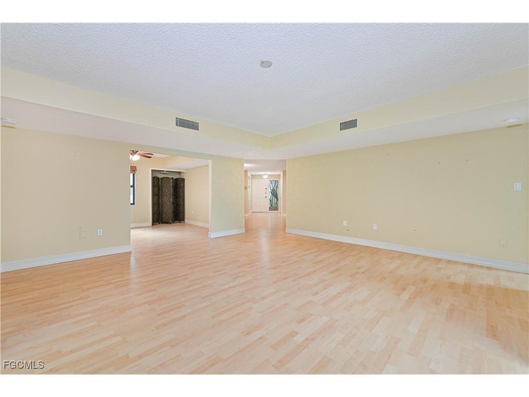 975 Palm View Drive #A101 Naples FL 34110 2025017900 image15