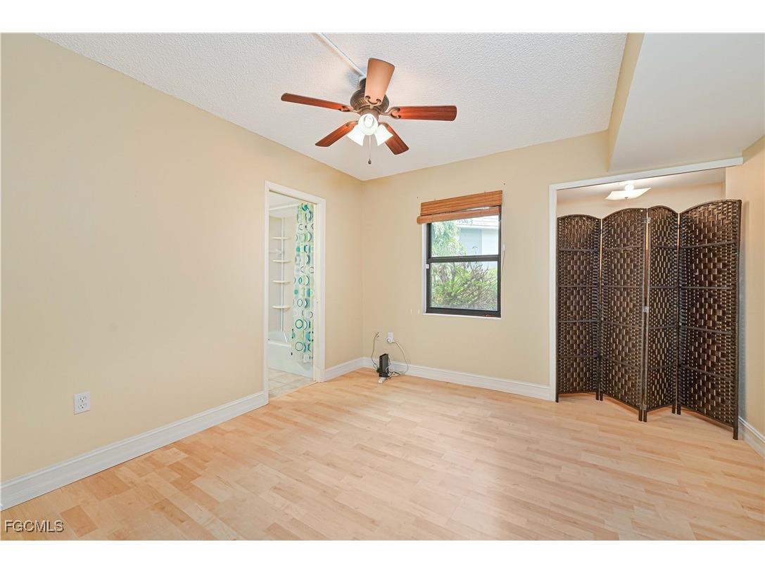 975 Palm View Drive #A101 Naples FL 34110 2025017900 image16