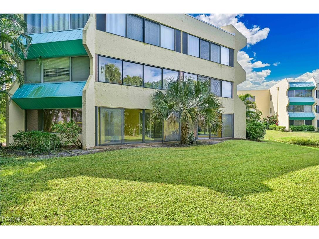 975 Palm View Drive #A101 Naples FL 34110 2025017900 image2