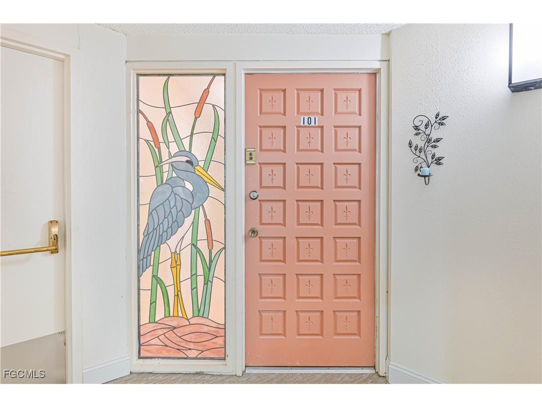 975 Palm View Drive #A101 Naples FL 34110 2025017900 image6