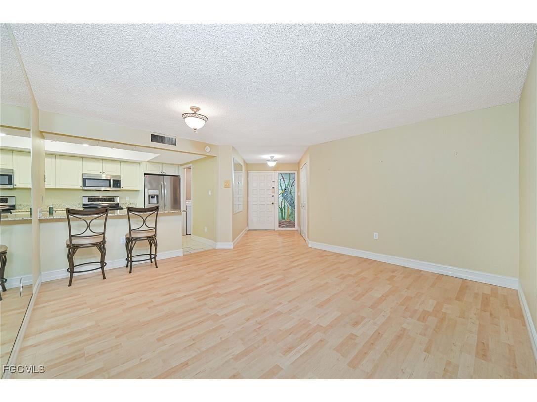 975 Palm View Drive #A101 Naples FL 34110 2025017900 image8