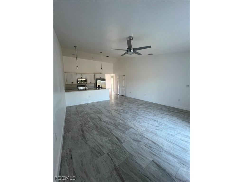 975 SW Eisenhower Boulevard Lehigh Acres FL 33974 2025020464 image2