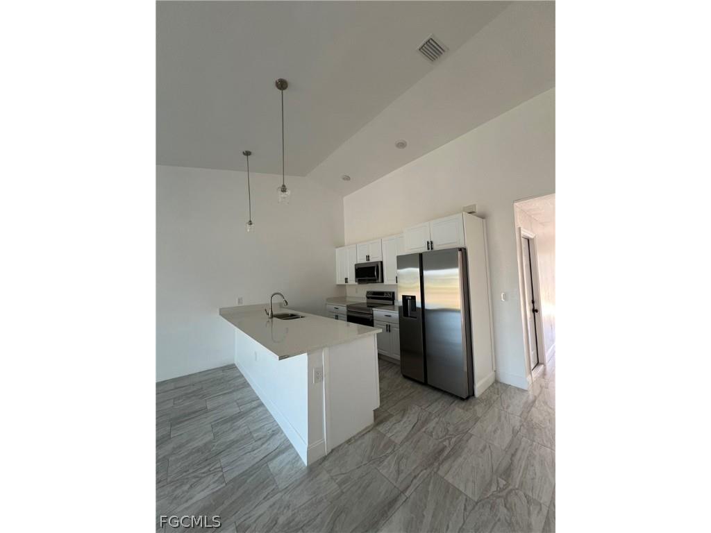 975 SW Eisenhower Boulevard Lehigh Acres FL 33974 2025020464 image3