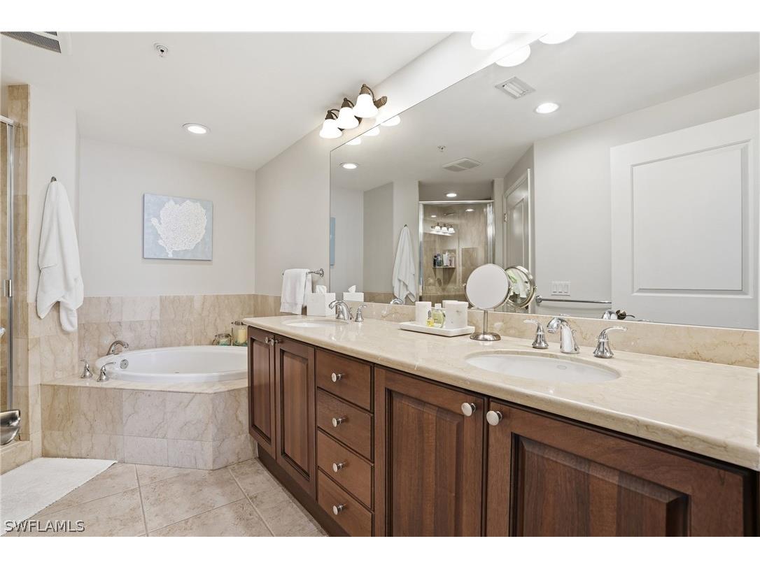 975 Sandpiper Street #A202 Naples FL 34102 226007739 image17