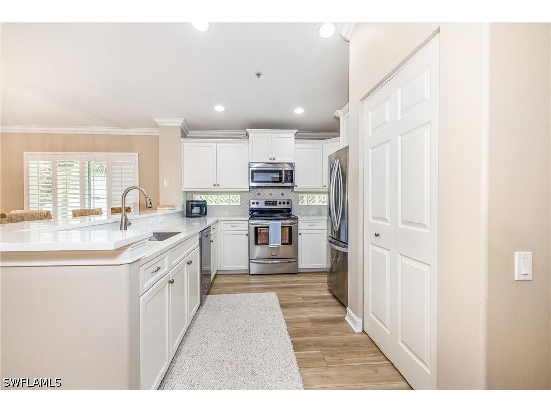 975 Tarpon Cove Drive #204 Naples FL 34110 226019379 image2