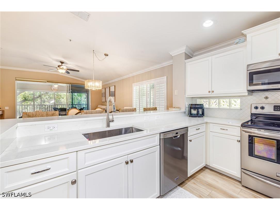 975 Tarpon Cove Drive #204 Naples FL 34110 226019379 image7