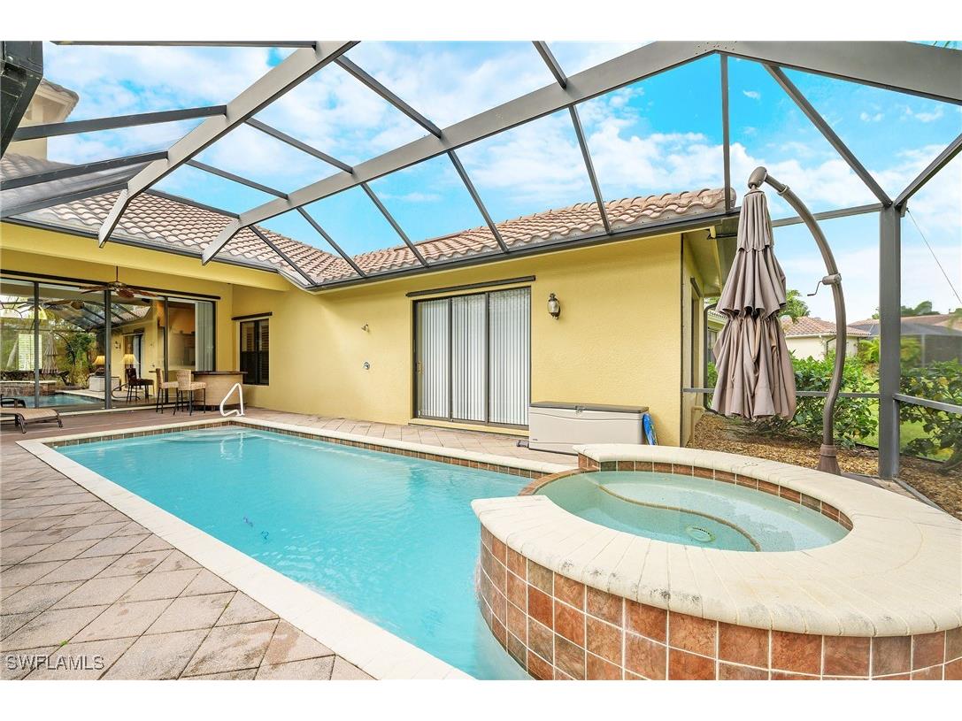 975 Tivoli Court Naples FL 34104 225046233 image4