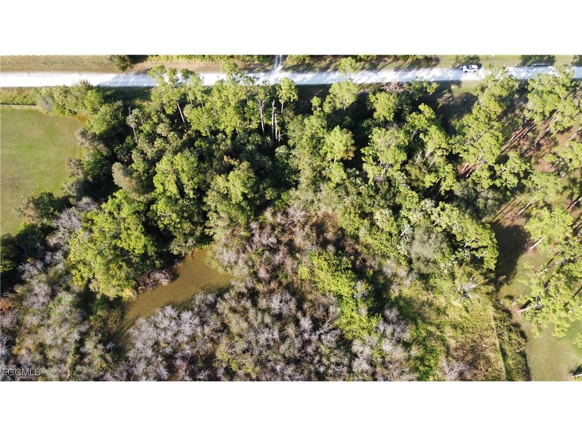 9750 Quail Hollow Road North Fort Myers FL 33917 2025021802 image4