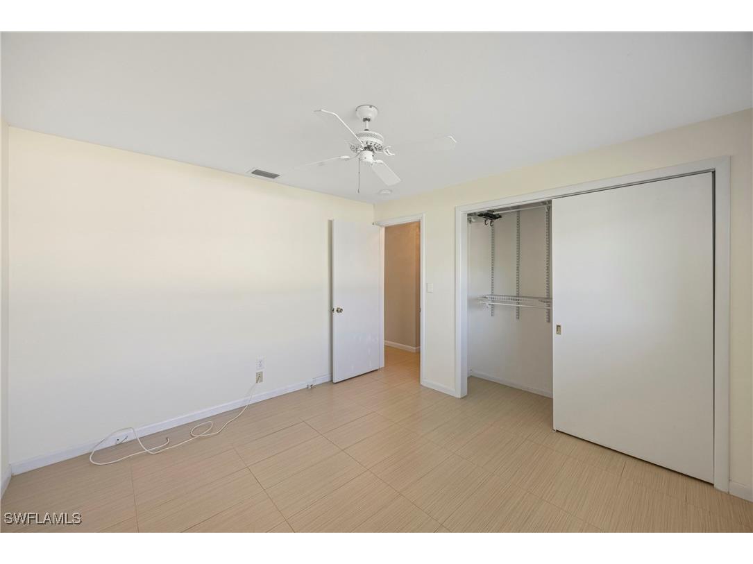 9757 Berkshire Street Naples FL 34109 225074015 image17