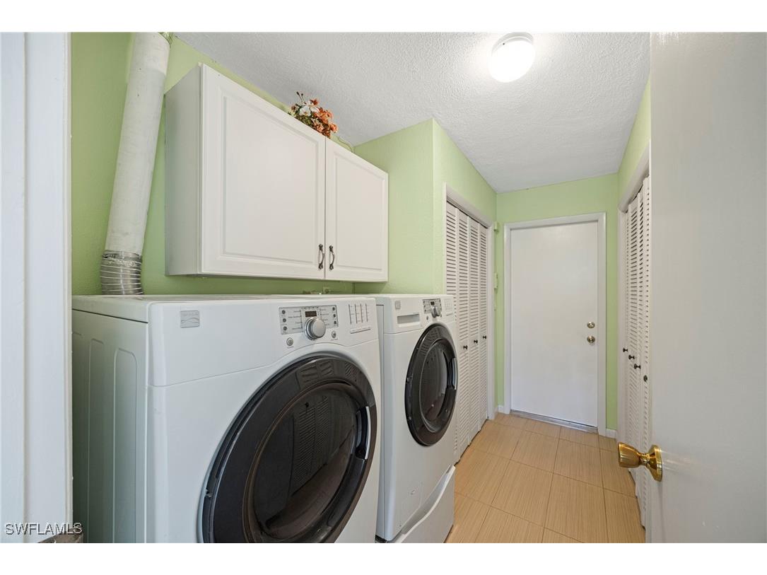 9757 Berkshire Street Naples FL 34109 225074015 image18