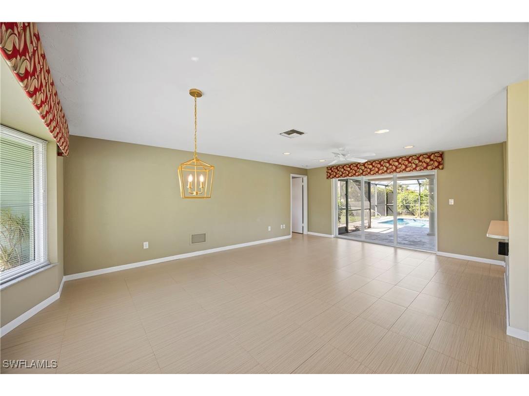 9757 Berkshire Street Naples FL 34109 225074015 image3