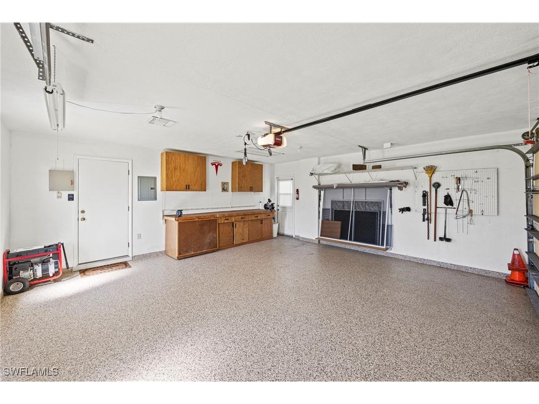 9757 Berkshire Street Naples FL 34109 225074015 image34