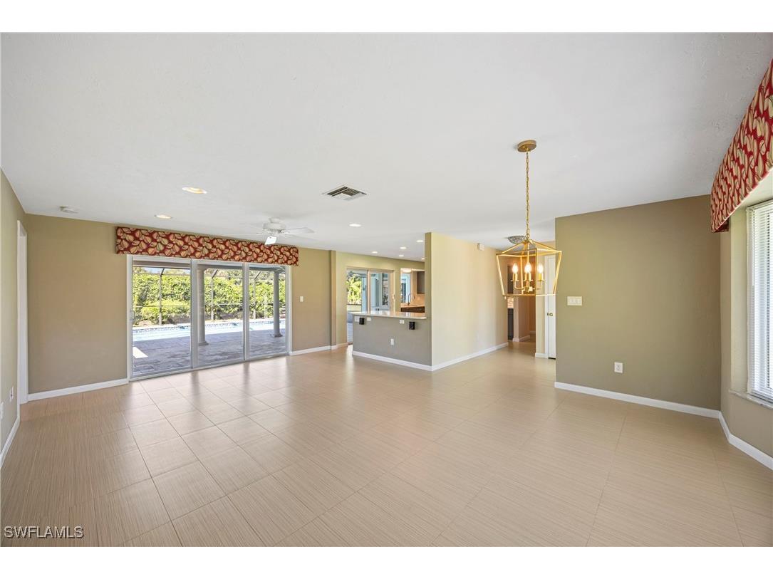 9757 Berkshire Street Naples FL 34109 225074015 image5