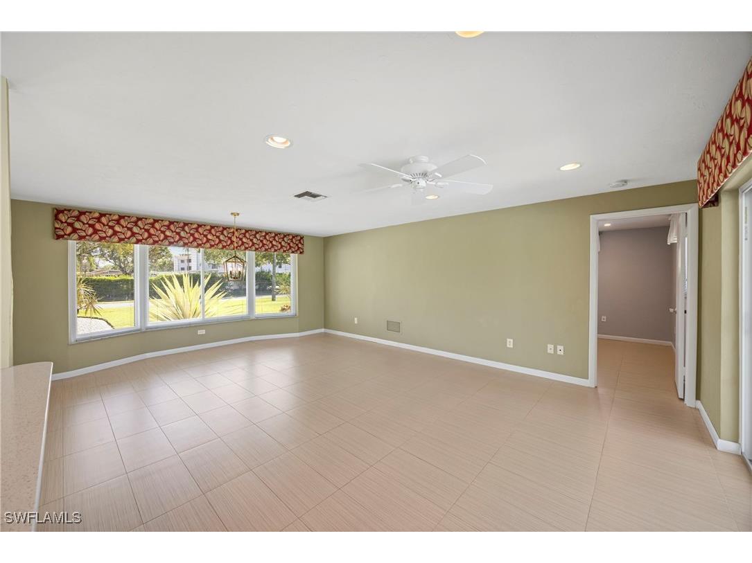 9757 Berkshire Street Naples FL 34109 225074015 image7