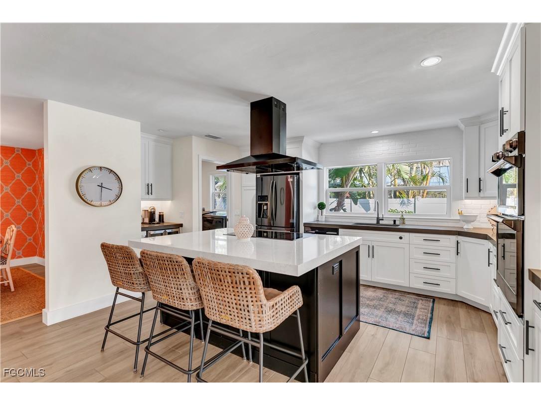 976 N Town And River Drive Fort Myers FL 33919 2026000292 image10