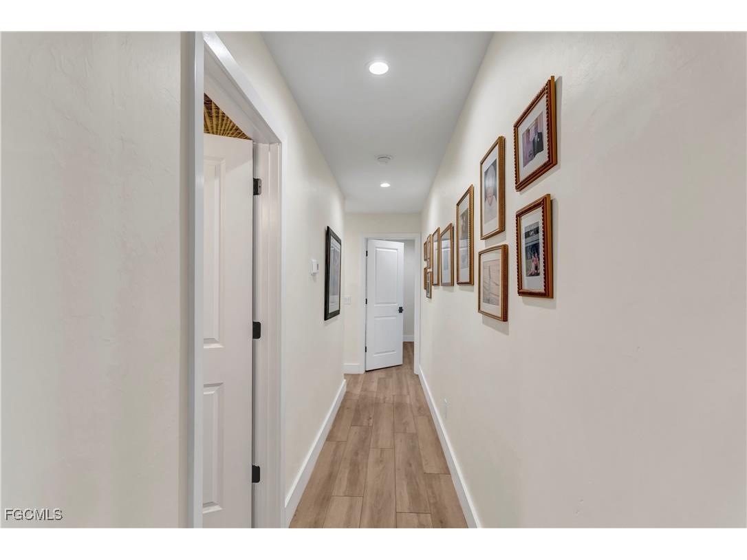 976 N Town And River Drive Fort Myers FL 33919 2026000292 image21